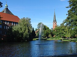 Winsen Luhe Blick auf das Schloss und St Marien Kirche 2013